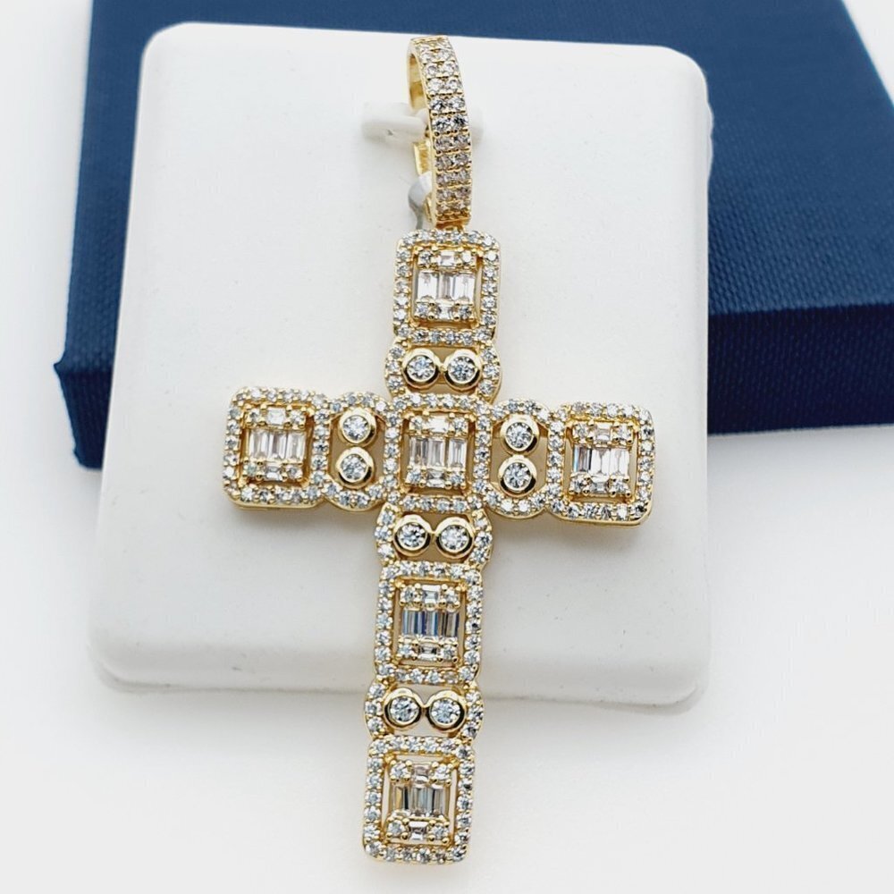 - 14K Gold Plated Cubic Zircon Pendant, EVBRS514